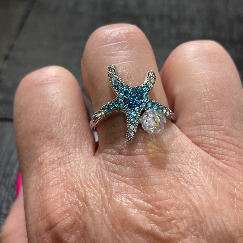 NWT Size 11 Vantel Pearls #R2605 Coral Dive Ring!